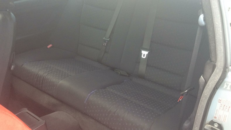 内装後方シート