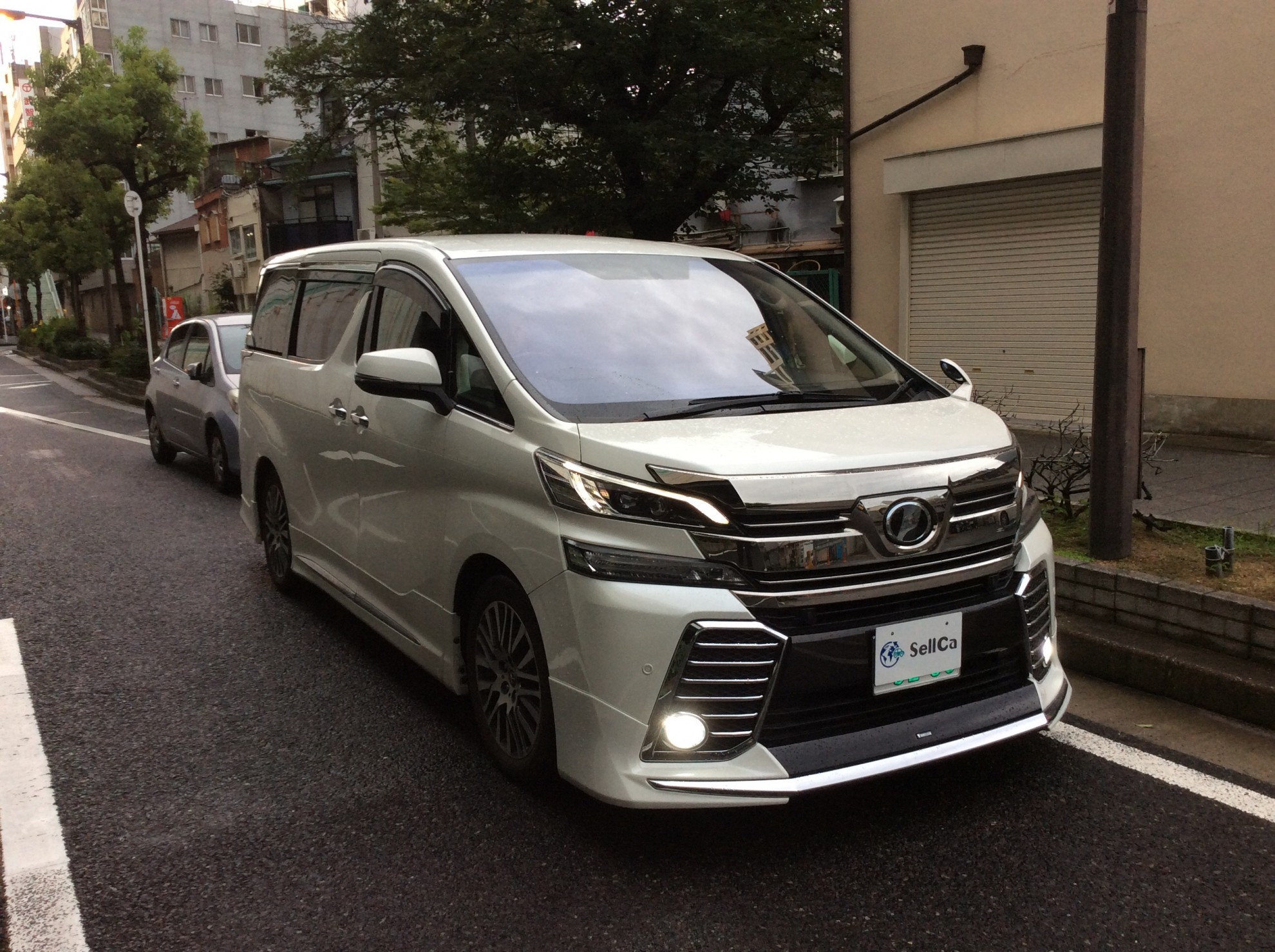 外装右前