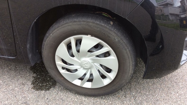 タイヤホイール前