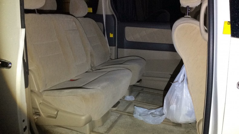 内装後方シート