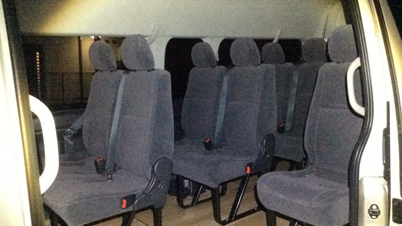 内装後方シート