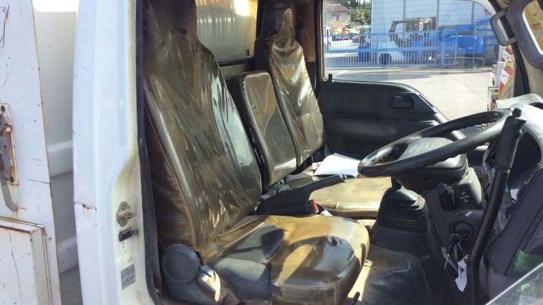 内装前方シート