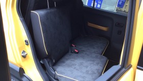 内装後方シート