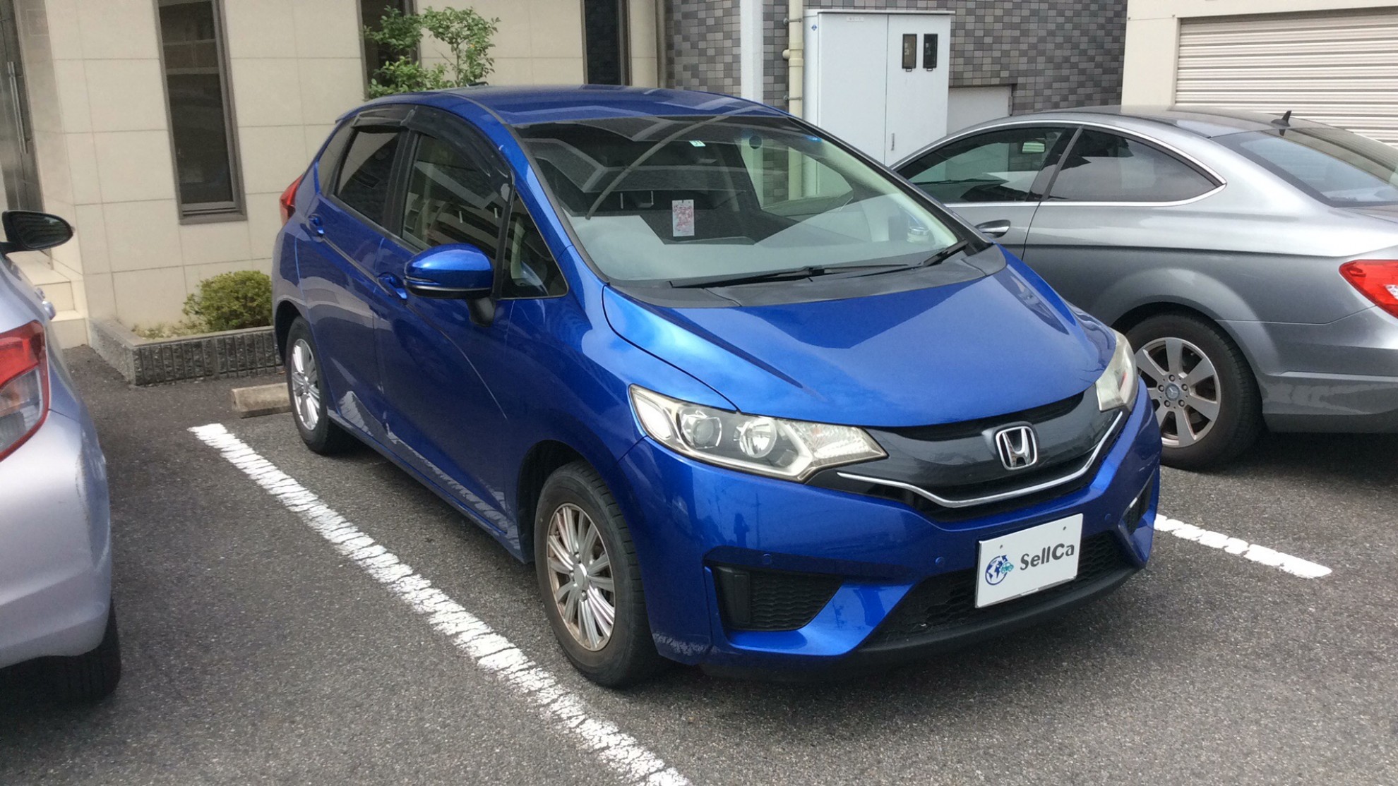 外装右前