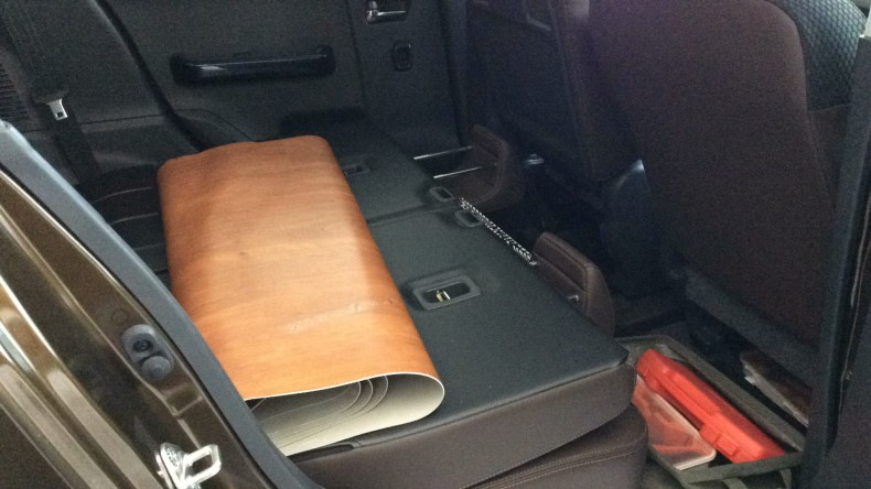 内装後方シート