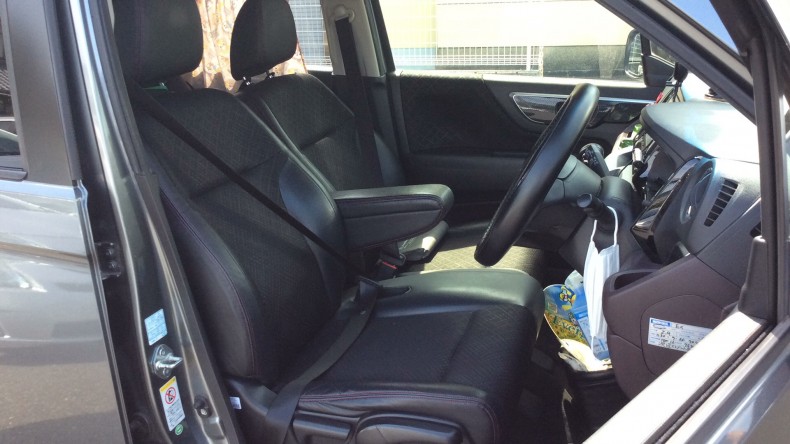 内装前方シート