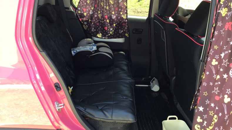 内装後方シート