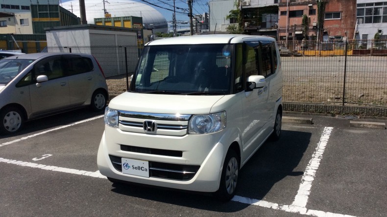 car_main_img