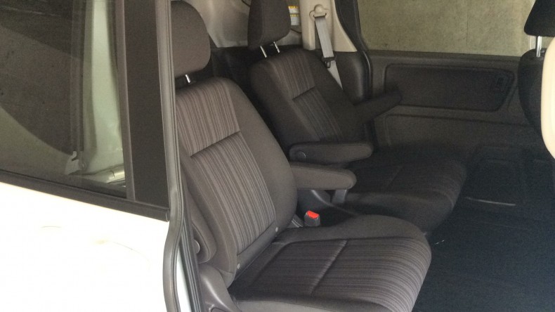 内装後方シート