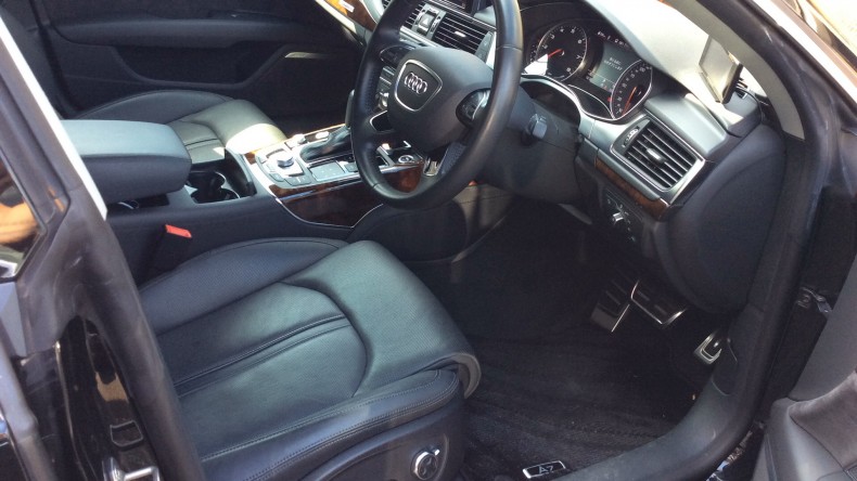 内装前方シート