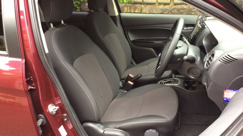 内装前方シート