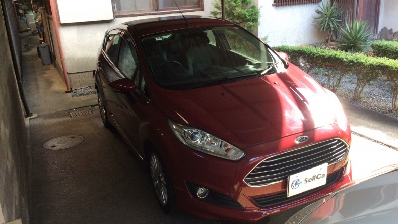 car_main_img