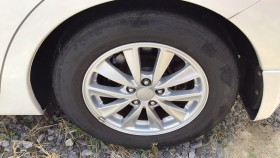 タイヤホイール前