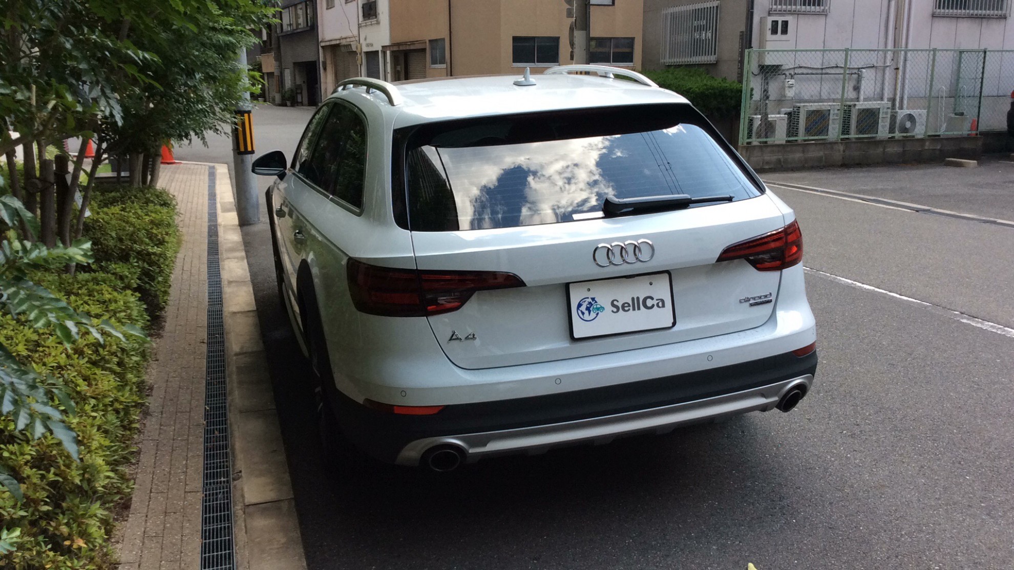 外装左後方