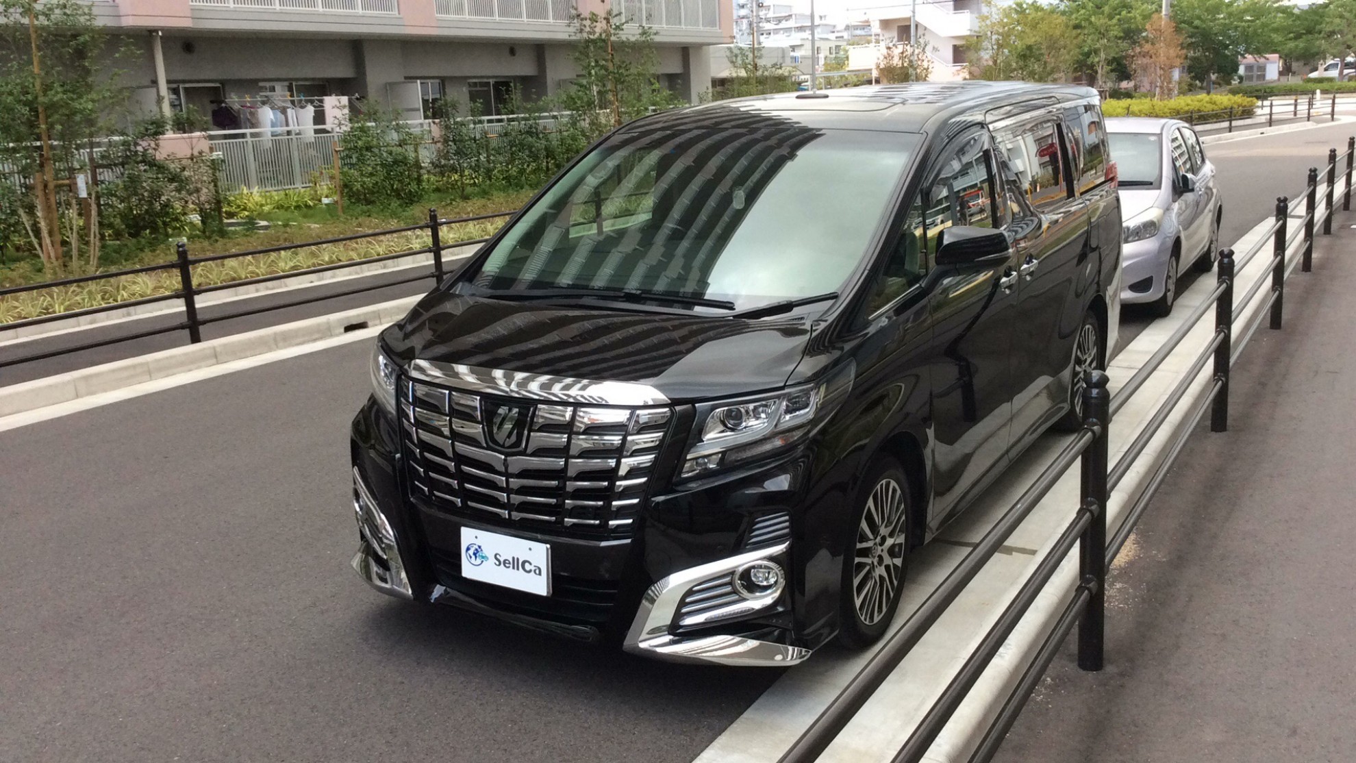 外装右前