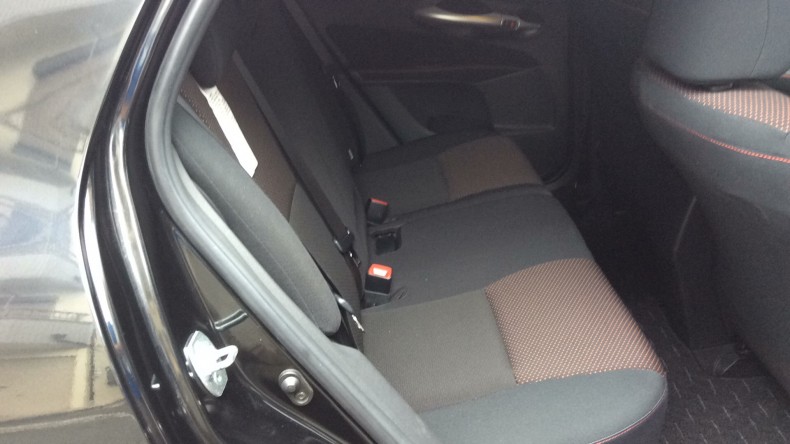 内装後方シート