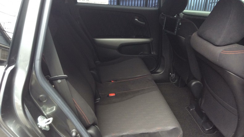 内装後方シート