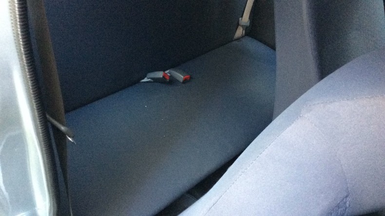 内装後方シート