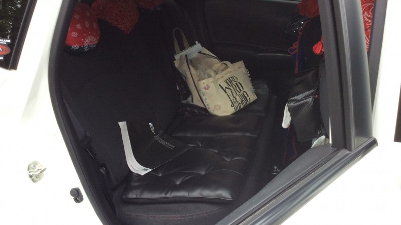 内装後方シート