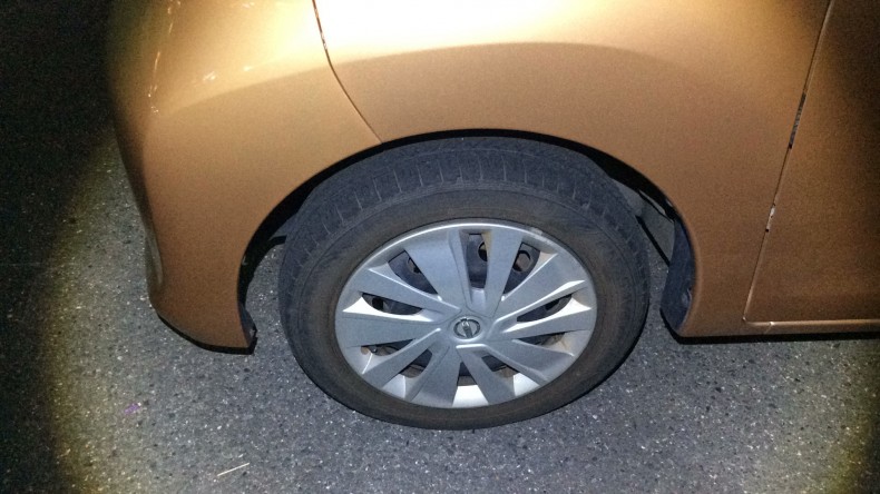 タイヤホイール前