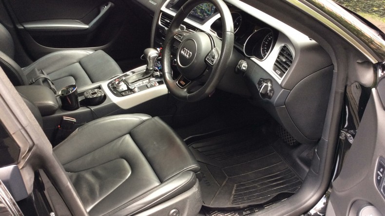 内装前方シート