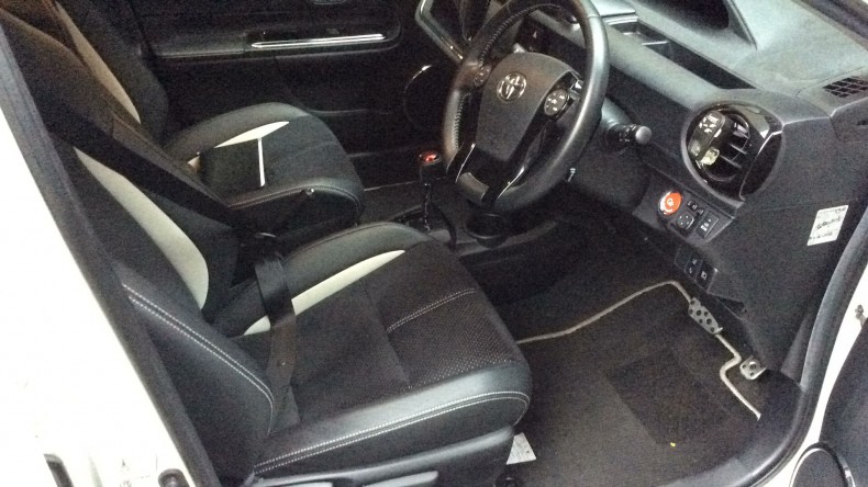 内装前方シート