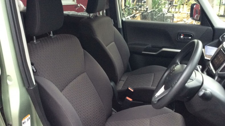 内装前方シート