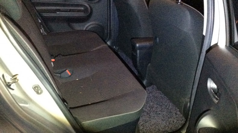 内装後方シート