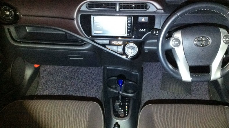 内装インパネ全体