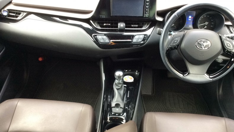 内装インパネ全体