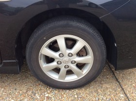 タイヤホイール前