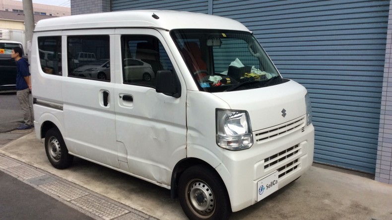 car_main_img
