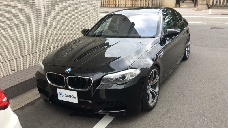 car_main_img