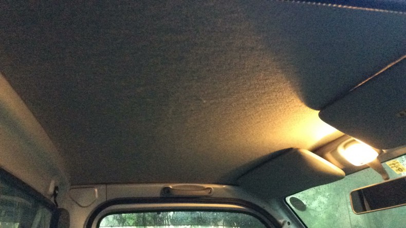 内装後方シート