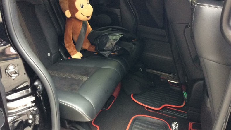 内装後方シート