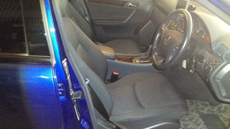 内装前方シート