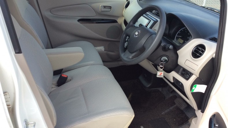 内装前方シート