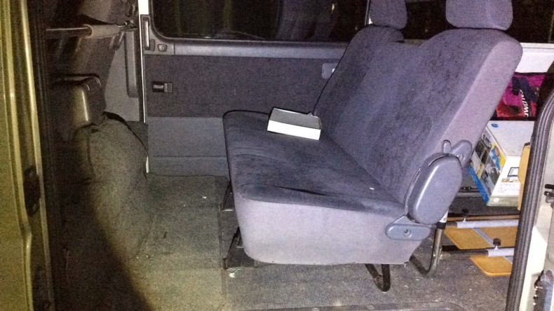 内装後方シート