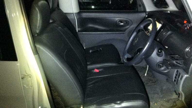 内装前方シート