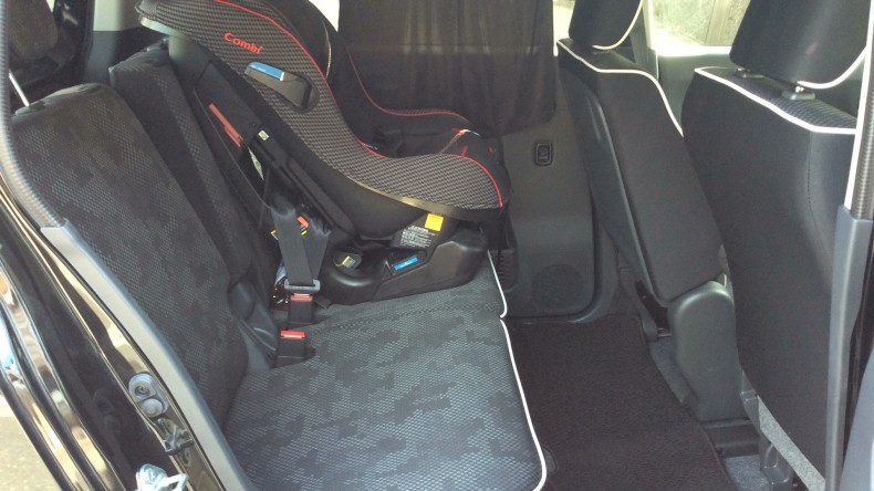 内装後方シート