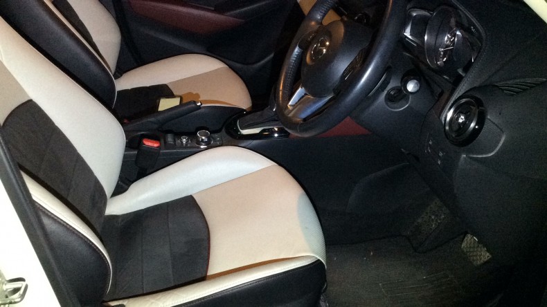 内装前方シート