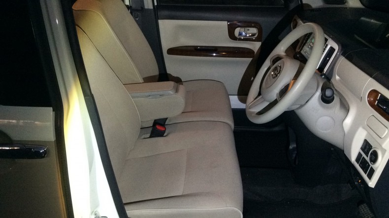 内装前方シート