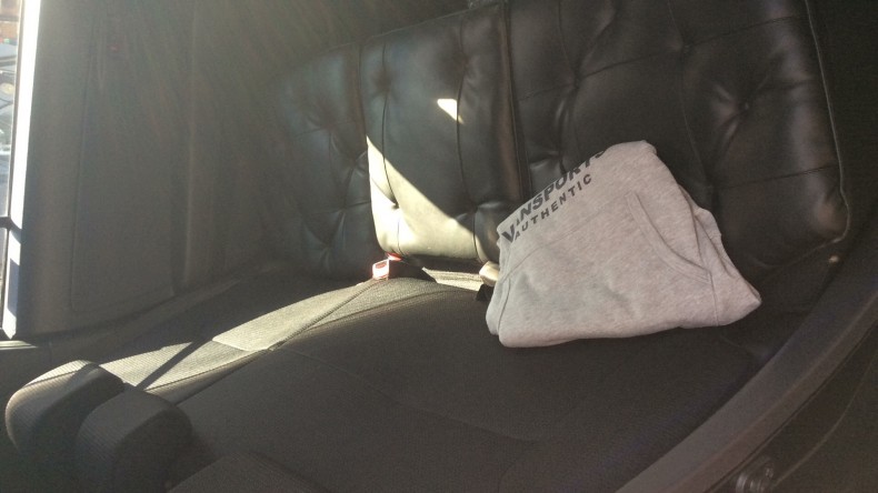 内装後方シート