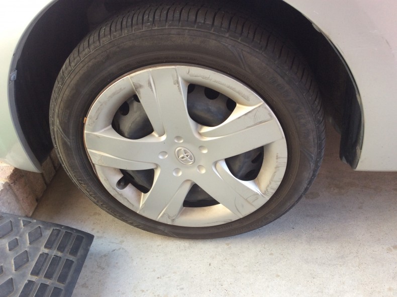 タイヤホイール前