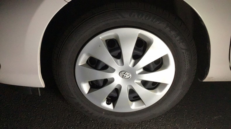 タイヤホイール前