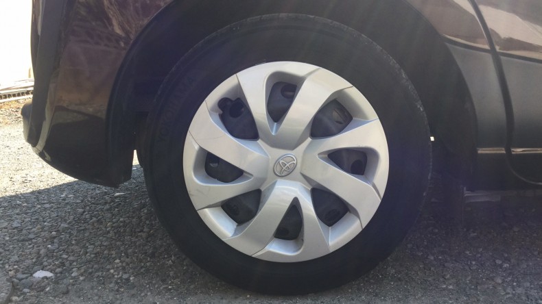 タイヤホイール前