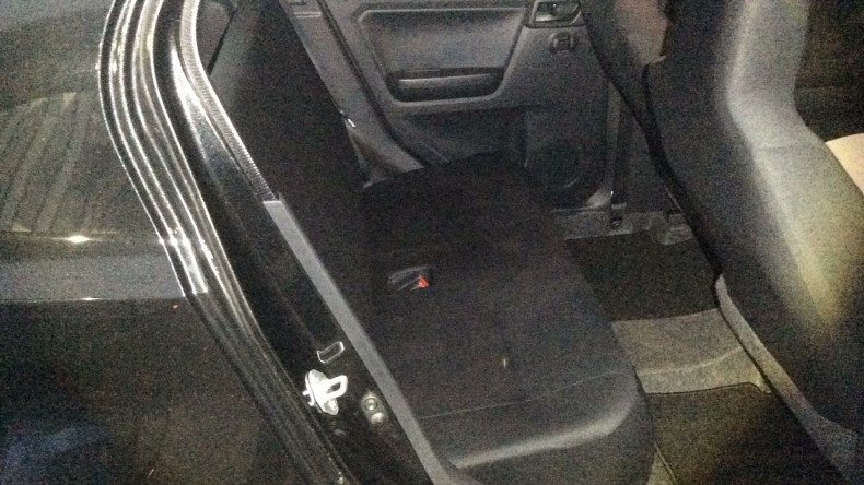 内装後方シート