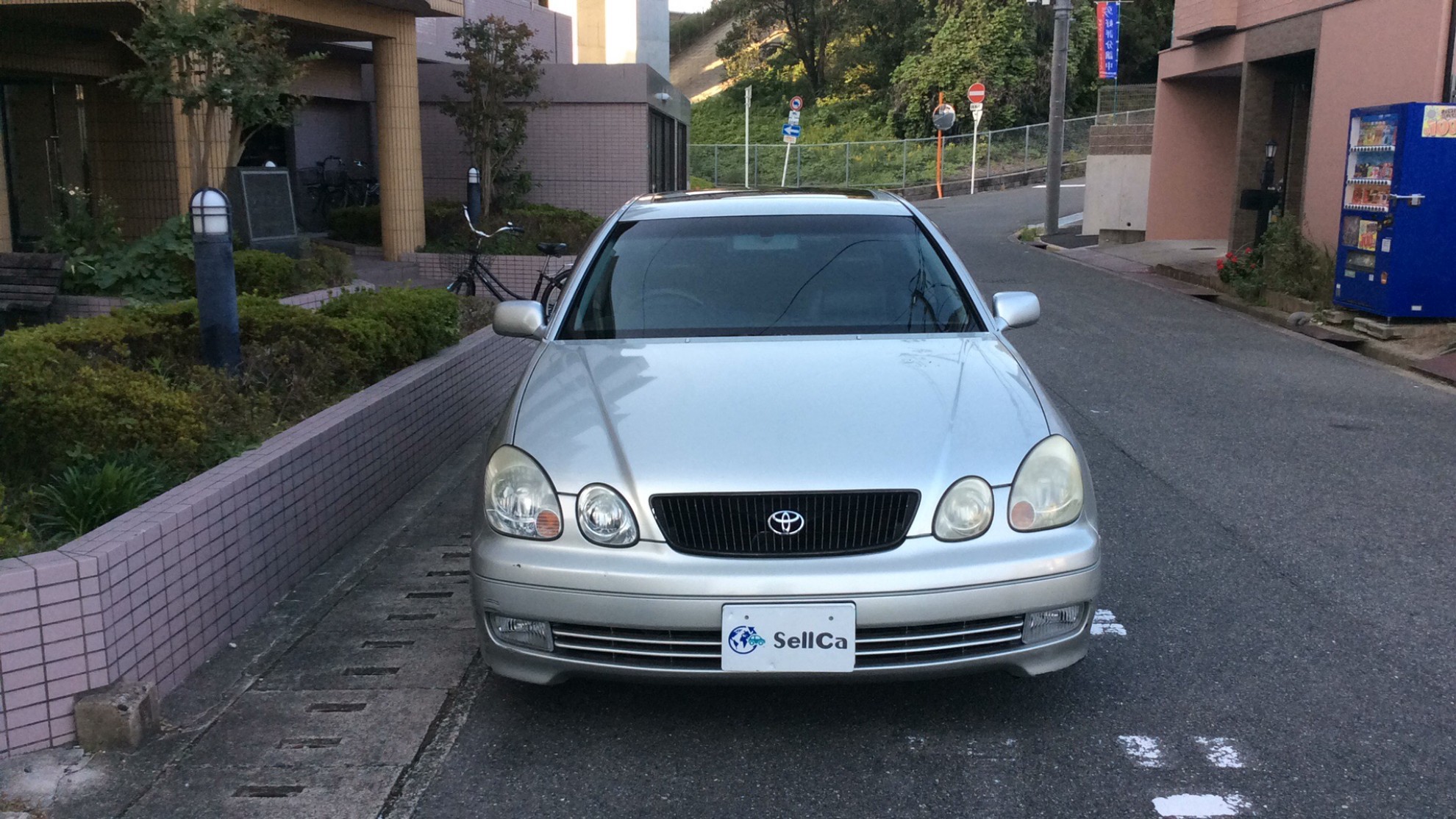 外装前方