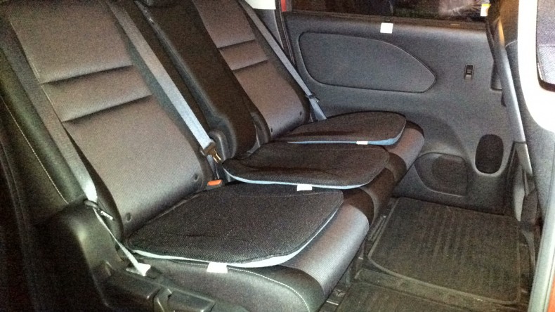 内装後方シート