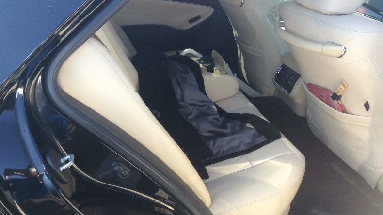 内装後方シート